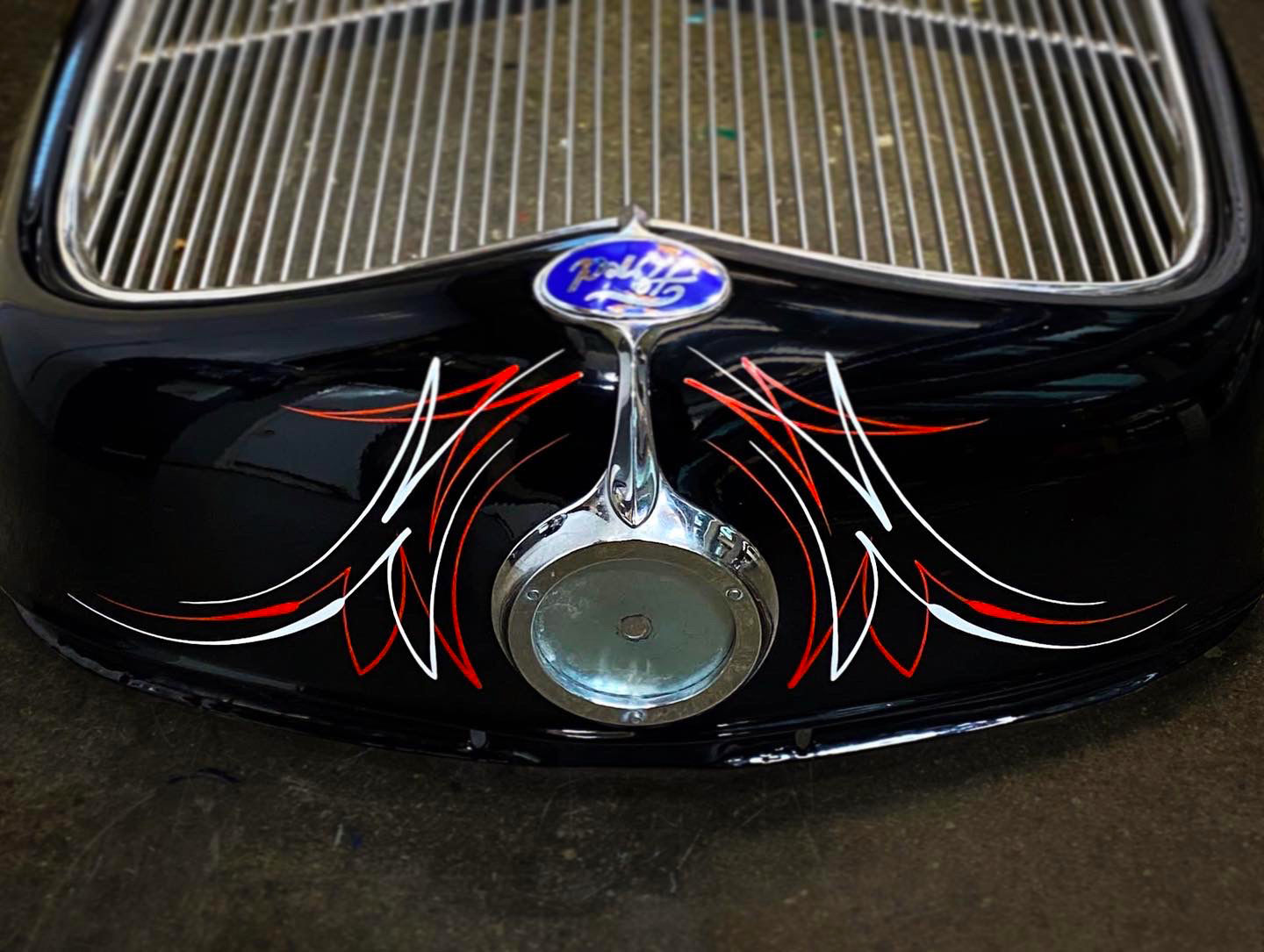 Pinstriping Trucks Melbourne Horse Float & Hot Rod Pinstriping